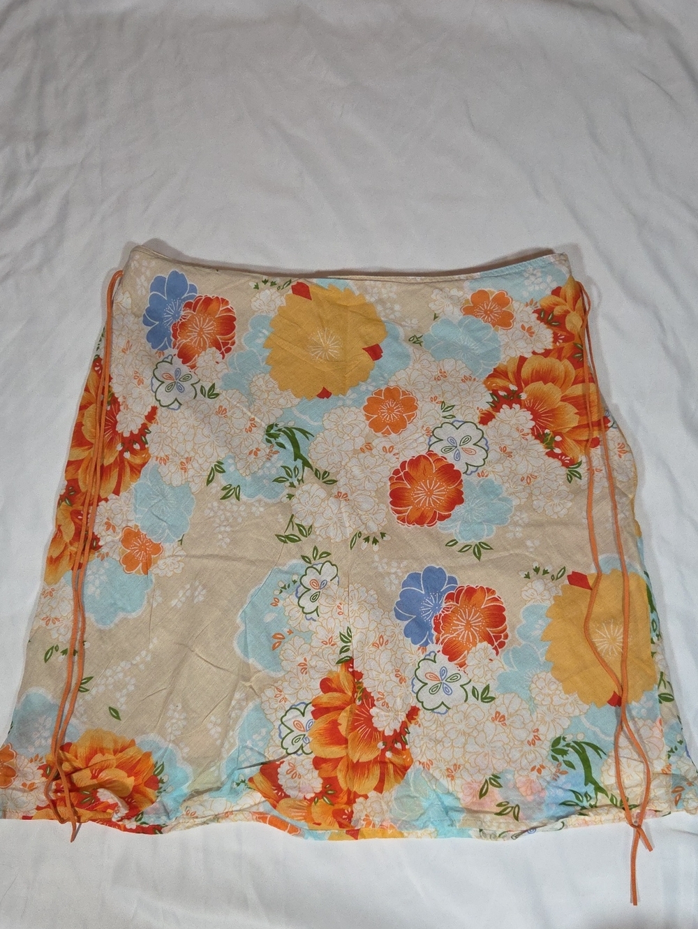 My Michelle juniors Size 13/14 floral skirt Zip Side